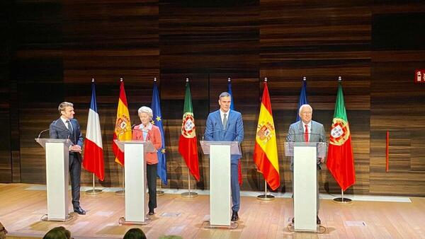 Directo | Sigue la Eurocumbre de Alicante minuto a minuto con Pedro Sánchez, Emmanuele Macron y Ursula Von der Layen