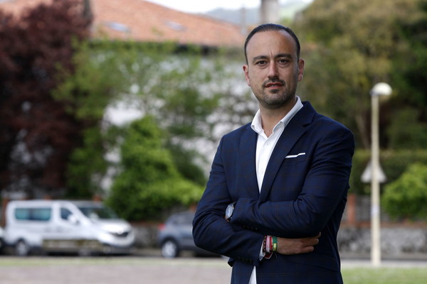 Javier López Estrada, candidato regionalista en Torrelavega