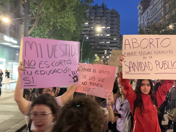 Murcia grita contra la brecha salarial y la violencia machista