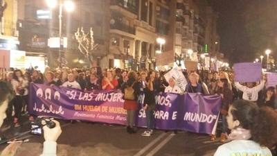 Masiva marcha en Murcia por la igualdad y contra el machismo