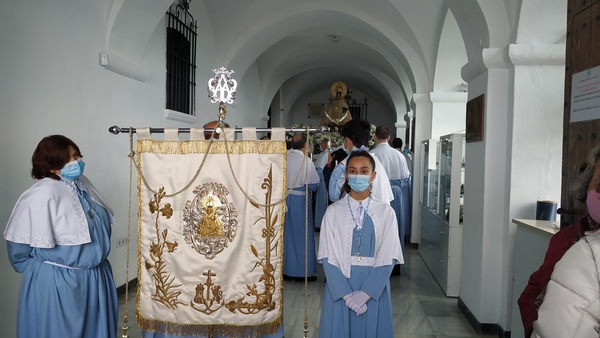 Así hemos contado la bajada de la Virgen de la Montaña en Cáceres