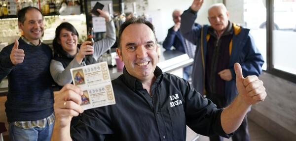 Lotería de Navidad 2022: Directo | Salen dos quintos seguidos