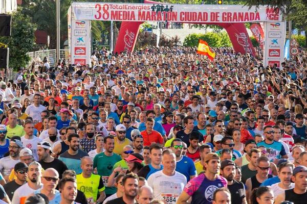 Así hemos vivido la Media Maratón de Granada