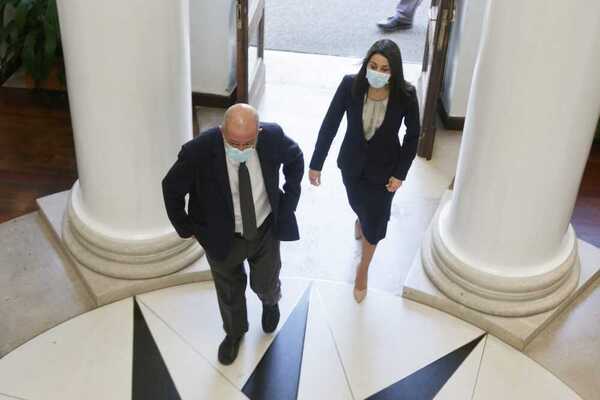 Arrimadas: «El gobierno de Castilla y León funciona, es sólido y está alejado de los extremos»