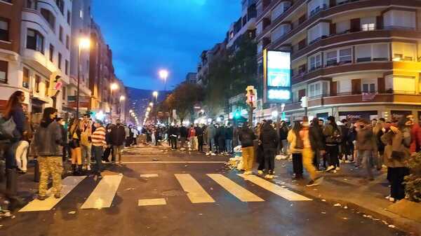 Directo | Bilbao se vacía tras un día repleto de aficionados en las calles