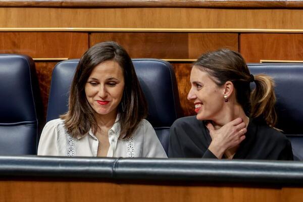 La ministra de Igualdad, Irene Montero, y la ministra de Derechos Sociales, Ione Belarra. Foto: EP