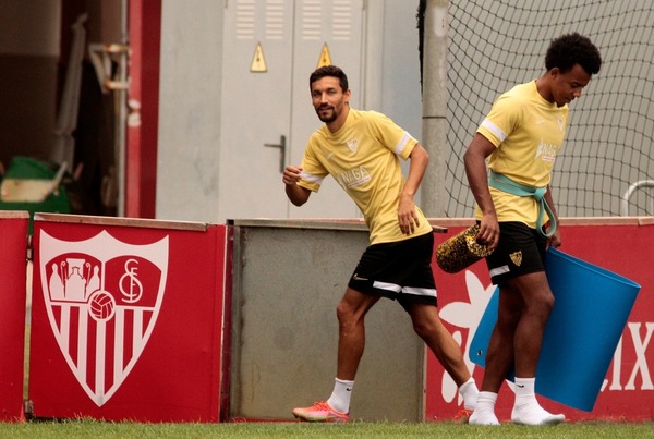 Este ha sido el once más votado por los lectores de @Orgullo_Nervion para el encuentro que va a enfrentar al Sevilla FC ante el Dinamo de Zagreb #SevillaFC #UEL