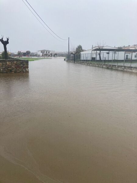 Cáceres reabre las instalaciones y parques públicos clausurados por la tormenta