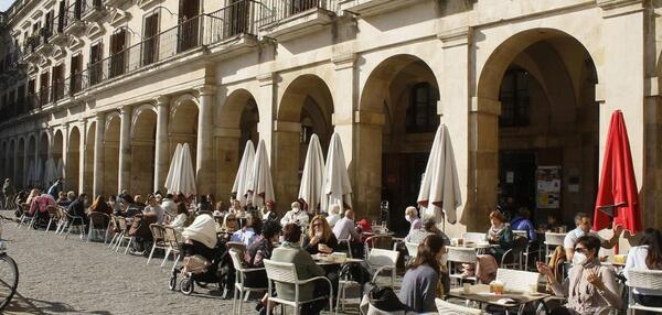 Covid en Euskadi: Euskadi roza los 3.000 contagios diarios a la espera de lo que decidan hoy los presidentes