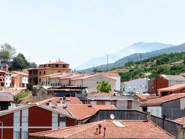 Incendios en Extremadura: Evolución positiva en Jerte y muy favorable en Casas de Miravete
