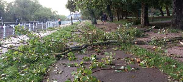 Última hora de los efectos de la tormenta en Asturias