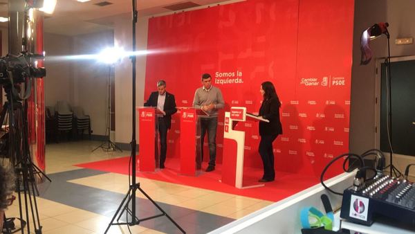 Los reproches mutuos marcan el cara a cara de Zuloaga y Cortés previo a las primarias