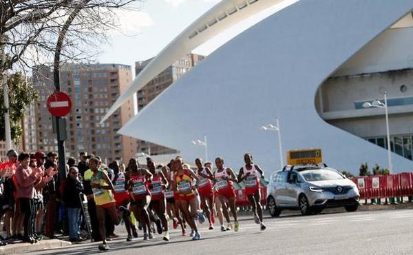 Medio Maratón de Valencia 2018 | Kiptum bate en Valencia el récord mundial de Medio Maratón