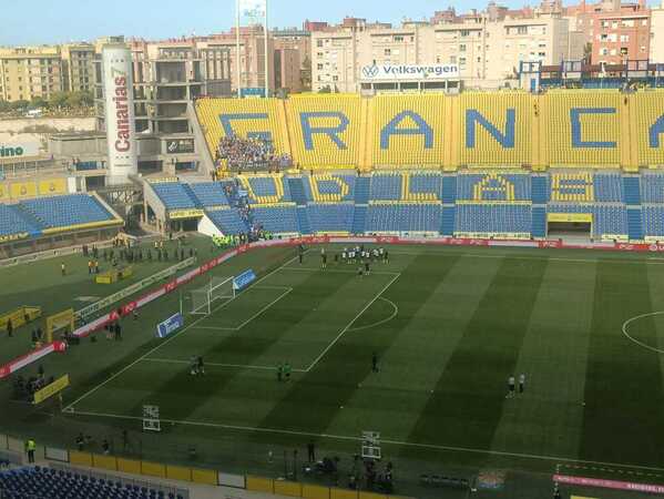 En directo, la afición del Alavés disfruta de la &#039;final&#039; por el ascenso