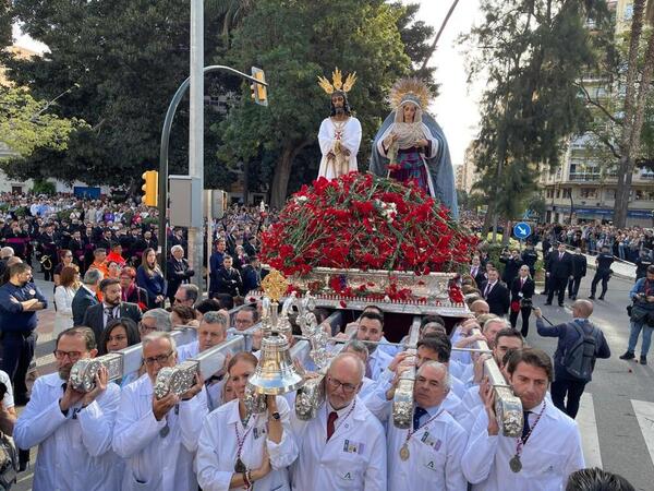 El Cautivo y la Trinidad, a su llegada al Hospital Civil. Foto: Hugo Cortés