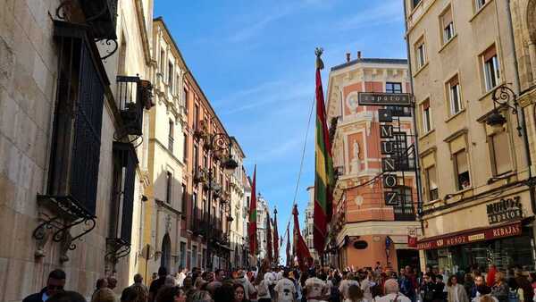 Así vivimos en directo el desfile de carros y pendones y las Cantaderas