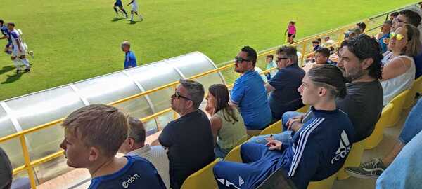 El Oviedo deja destellos en un empate sin goles ante el Eibar