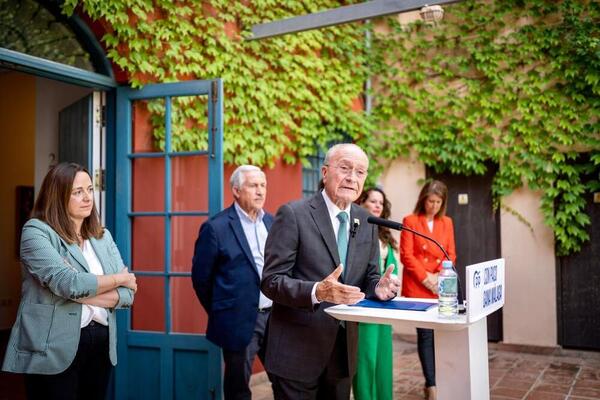 De la Torre en la casa de Gerald Brenan esta mañana. / Foto: SUR