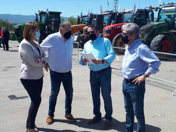 La &#039;tractorada&#039; en defensa del Trasvase Tajo-Segura, en directo