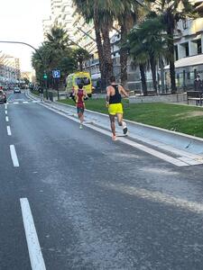 En directo: El alfareño Nacho García gana la Media Maratón