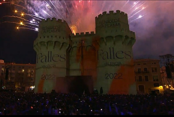 Fallas 2022: DIRECTO macrodespertà, entrada de bandas, mascletà y crida de las Fallas 2022 de Valencia