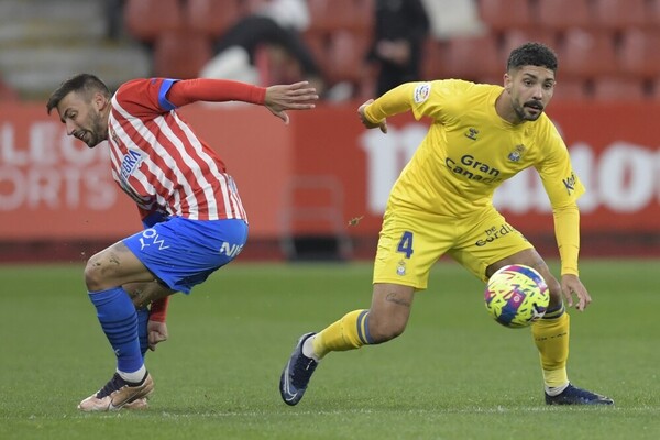 El Molinón prueba a una UD impecable