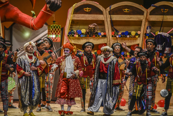 Carnaval de Badajoz: Olivenza revienta el gracejo