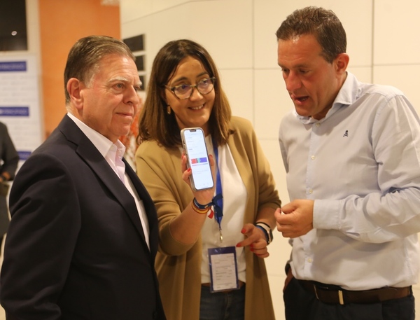 Alfredo Canteli logra la mayoría absoluta en Oviedo