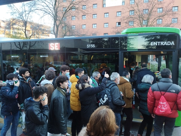 Así ha vivido Cáceres el ambiente de una jornada histórica