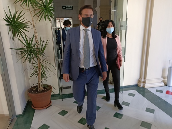 Así ha sido la comparecencia del consejero de Salud para anunciar las restricciones de Granada