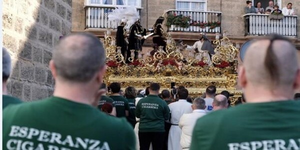 Así te hemos contado el minuto a minuto del Miércoles Santo en Cádiz