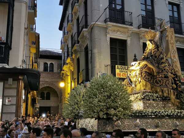 Procesión de la Virgen de las Angustias en directo | Sigue minuto a minuto la procesión