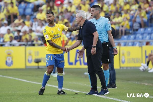 Un punto y gracias para la UD