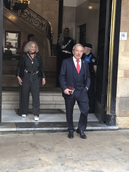 Alfredo Canteli, alcalde de Oviedo: «Creo firmemente que para construir ese Oviedo que soñamos hay que contar con todos»