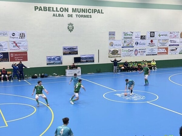 Un momento del partido de ayer en Alba de Tormes. PDAlbense