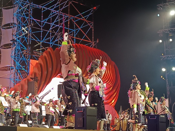 Emoción, crítica e ironía en la primera fase del concurso de murgas del carnaval de Las Palmas de Gran Canaria