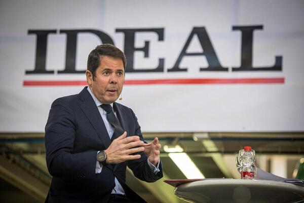 En directo | Marifrán Carazo y Gerardo Cuerva, en Diálogos por Granada de IDEAL