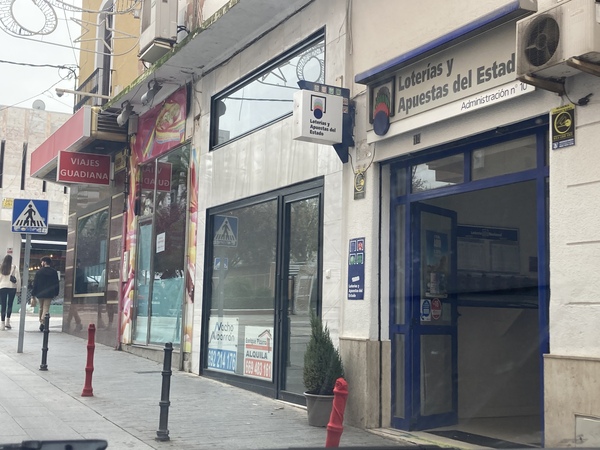 Sigue en directo | Un quinto premio, vendido en dos administraciones de Badajoz