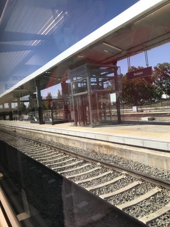 Así hemos contado la inauguración de la primera fase del tren rápido en Extremadura con el Rey y Pedro Sánchez