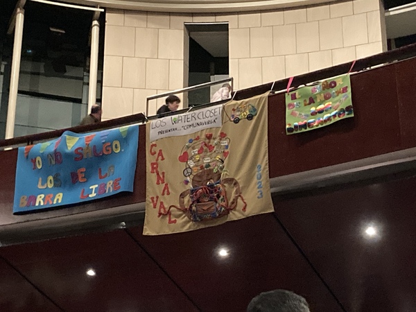 Carnaval de Badajoz: Este año hay que darle amor a los Water Closet