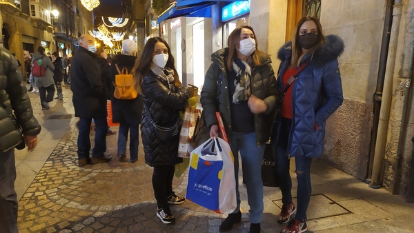 Navidad 2020: Las compras de Navidad en Bilbao, en directo: último sábado para realizar las compras navideñas antes de Nochebuena