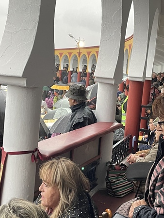 La lluvia obliga a suspender el último festejo y la Feria de Olivenza se despide con agua