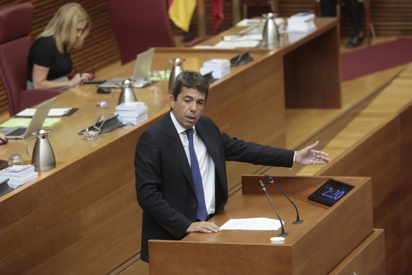 Así hemos contado la primera sesión de control a Mazón en Les Corts