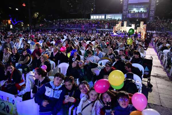 Emoción, crítica e ironía en la primera fase del concurso de murgas del carnaval de Las Palmas de Gran Canaria