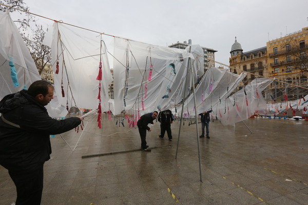 Fallas en directo | Última hora de las Fallas: la Ofrenda y la Nit del Foc, pendientes del cielo