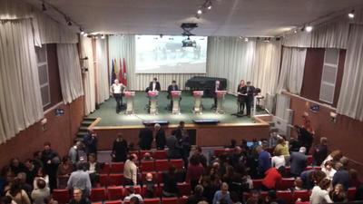 El papel social de la UMU, la financiación y la captación de talento, ejes del debate de los 'rectorables'