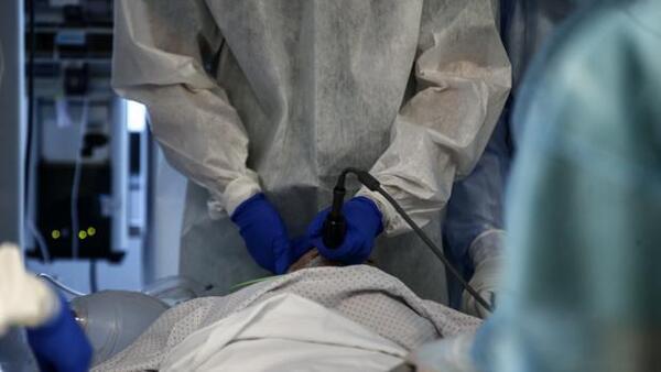 España registra un exceso de mortalidad de 83.700 personas durante la pandemia, según el INE
