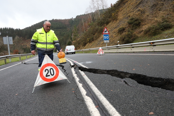 Temporal en Bizkaia, en directo: los ríos, ante el riesgo de desbordamiento