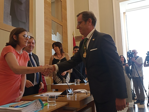 Así hemos contado la constitución de los ayuntamientos extremeños