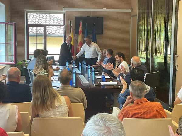 Maximino García, 'Mino' (IU), repite como alcalde de Morcín